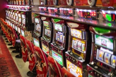 DANA and OVO payment options on keluaran japan